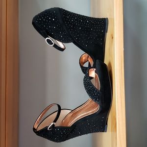 BCBG Glamm Wedge Sandal Black Suede Rhinestone 7 / 7.5